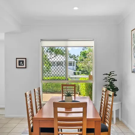 The On Shire - Comfort Near Coorparoo Square Villa Brisbane