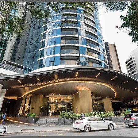 Skyline Serenity - Level 62 With Stunning Views! Apartment Brisbane