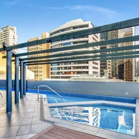 Felix Brisbane