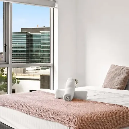 Belise - Executive 2br Elegance Parking & Pool
