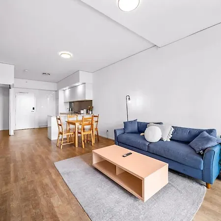 Belise - Executive 2br Elegance Parking & Pool *