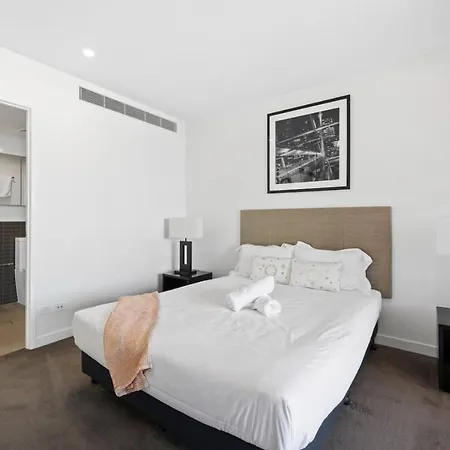 Apartment Milton 2br Mt 1905 Brisbane