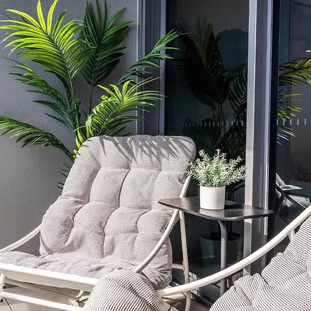 1br In Queen's Wharf Lv 29 With Sofa Bed And Carpark