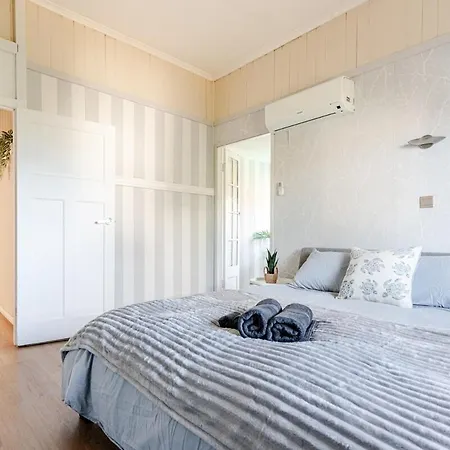 A5q Abnb-style 3br House With Balcony & 2 Free Parking Nr Portside Wharf Brisbane