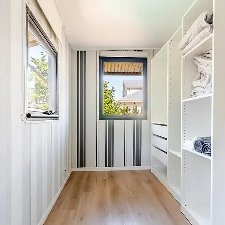 Holiday home A5q Abnb-style 3br House With Balcony & 2 Free Parking Nr Portside Wharf Brisbane