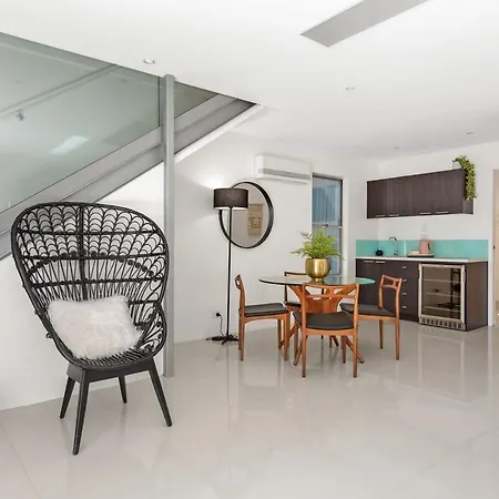 Luxe Inner-city With Views - Teneriffe