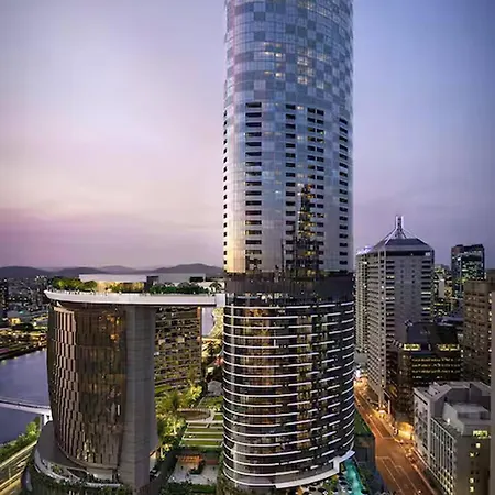 Level 46 Luxury Queens Wharf With Unblocked Southbank & River View