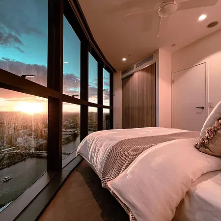 Level 46 Luxury Queens Wharf With Unblocked Southbank & River View Apartment Brisbane