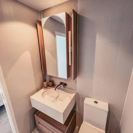 Level 46 Luxury Queens Wharf With Unblocked Southbank & River View Apartment