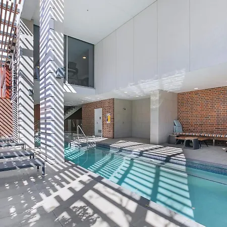 Apartment 'oliva On Brookes' Chic Inner-city Escape With Pool Brisbane