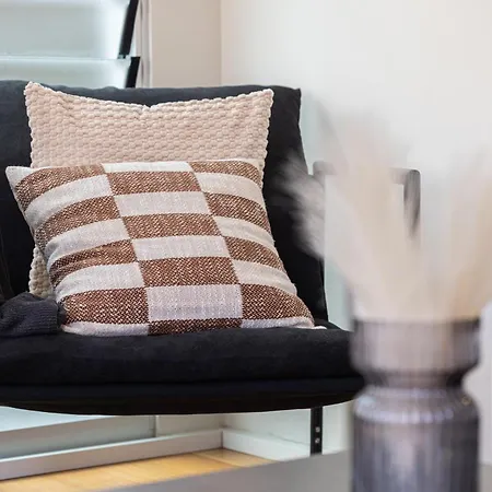 Stylish Heritage 2br Loft Near And River With Pool And Free Parking * Brisbane
