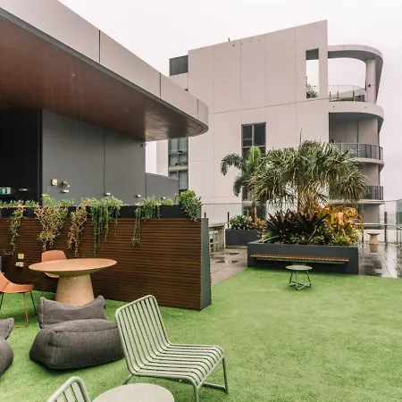 Elegant Retreat Arthouse 1br Apartment