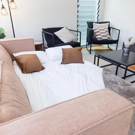 Stylish Heritage 2br Loft Near And River With Pool And Free Parking * Brisbane