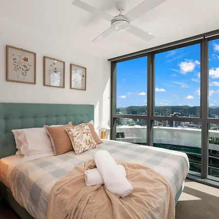 Qw Riverside Luxe By Independent Host