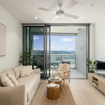 Qw Riverside Luxe By Independent Host Apartment