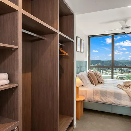 Qw Riverside Luxe By Independent Host Apartment