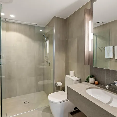 Qw Riverside Luxe By Independent Host Apartment *
