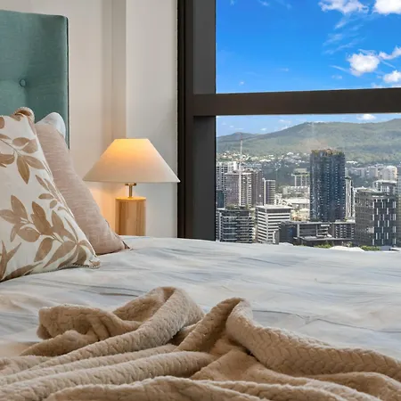 Qw Riverside Luxe By Independent Host *