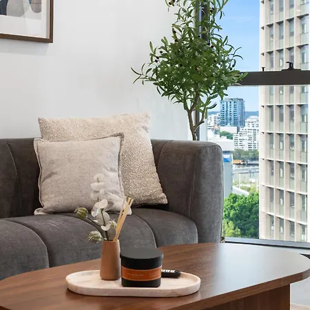 Qw Riverside Luxe By Independent Host Apartment *