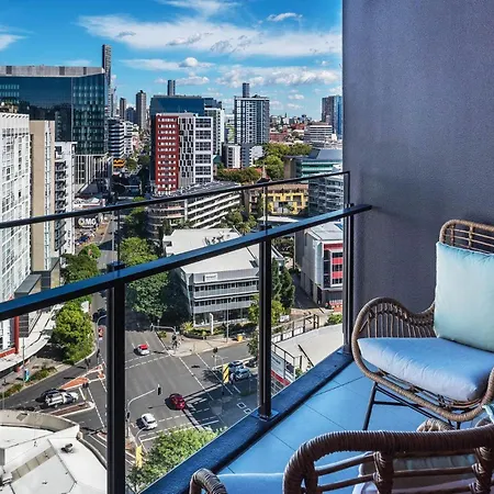 Apartment Skyline Serenity Newstead Brisbane
