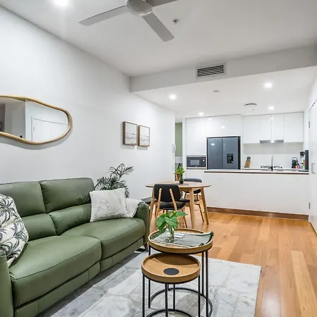 Apartment Skyline Serenity Newstead