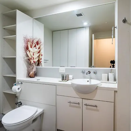 Skyline Viewpoint Escape Parking - Pool - Gym Apartment
