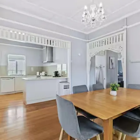 Holiday home Camphill Retreat - 3bd, 7km To Cbd