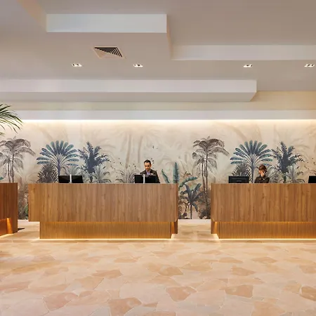 Amora Hotel