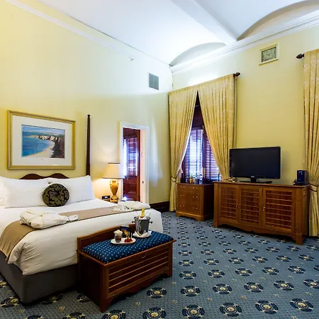 Hotel Treasury 5*