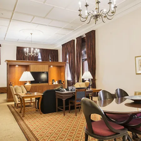 Hotel Treasury