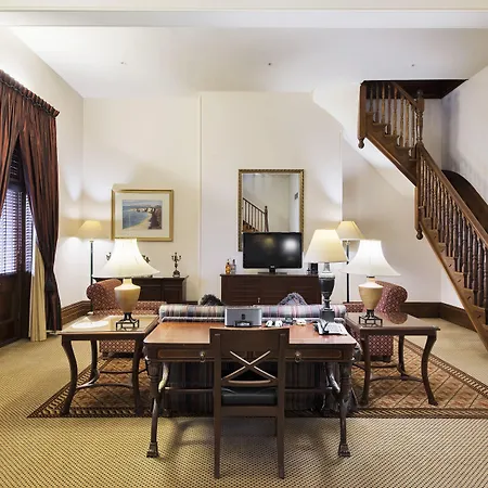 Hotel Treasury 5*