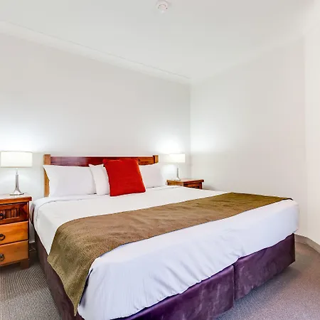 Hillcrest 4* Brisbane