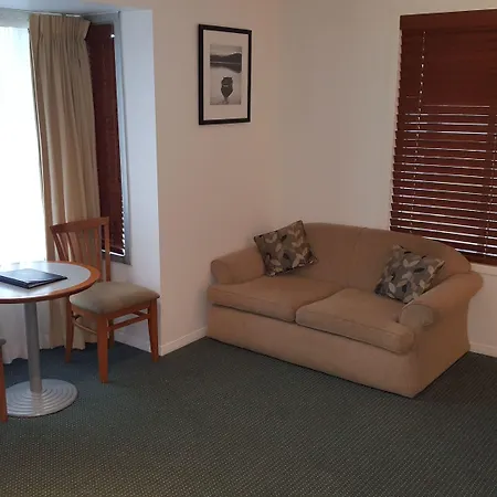 Comfort & Northgate Airport 4*