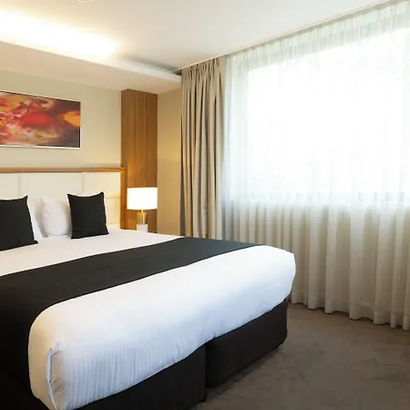 Diana Woolloongabba Hotel 4*