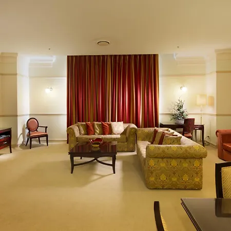 Royal Hotel 4*