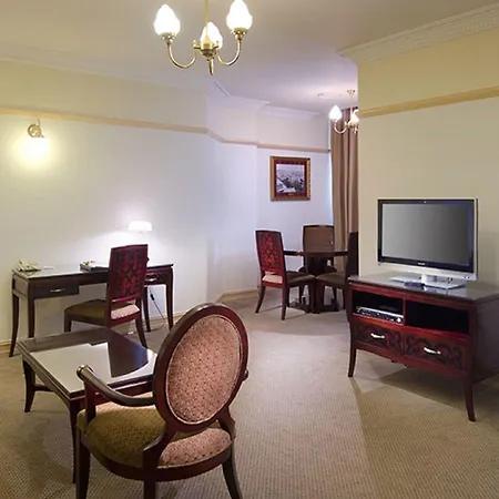 Royal Hotel