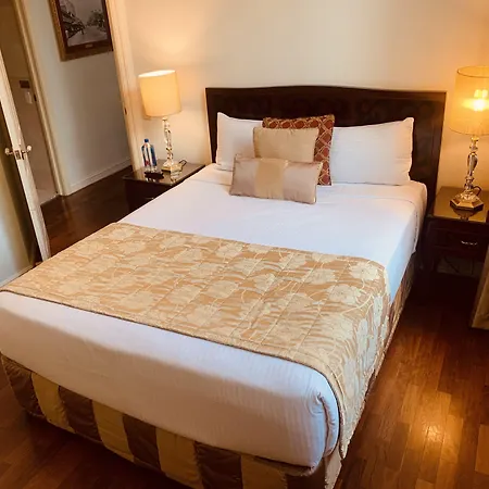 Royal 4* Brisbane