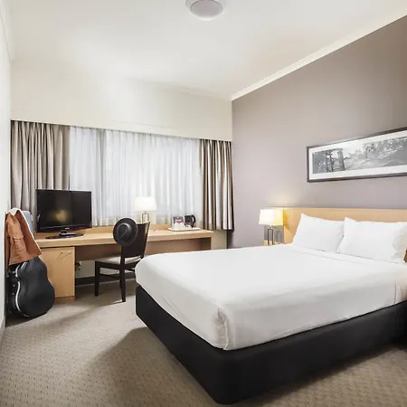 Indigo Centre By Ihg Hotel 5*