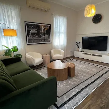 Paddington Springs - Pool & Pet Friendly House Brisbane