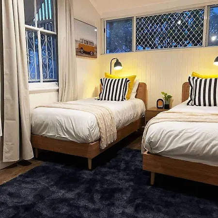 Paddington Springs - Pool & Pet Friendly House