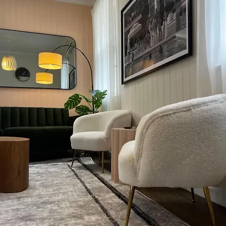 Paddington Springs - Pool & Pet Friendly House Holiday home Brisbane