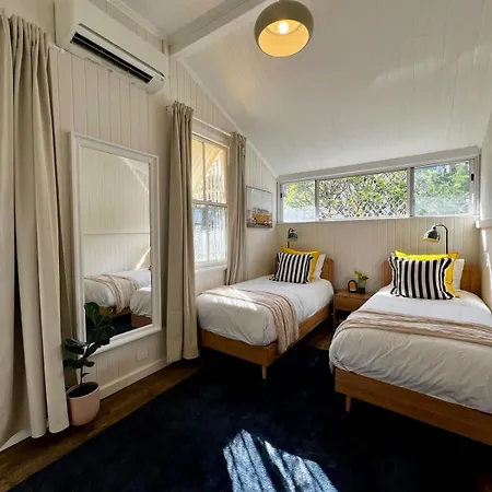 Holiday home Paddington Springs - Pool & Pet Friendly House Brisbane