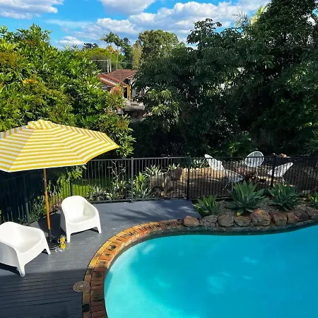 Paddington Springs - Pool & Pet Friendly House Holiday home
