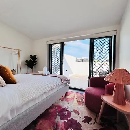 Premium 3br Floor With Parking, Ev Friendly & Views