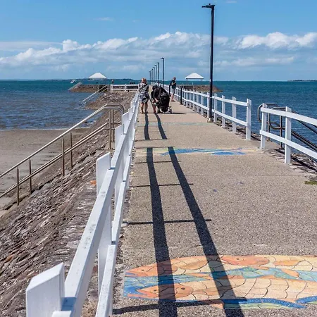 Bayside Breeze Seaside Serenity * Brisbane
