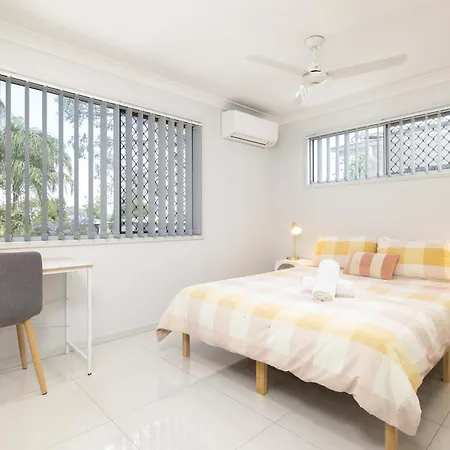 Smart Self Check-in - Freney Park Apartment *