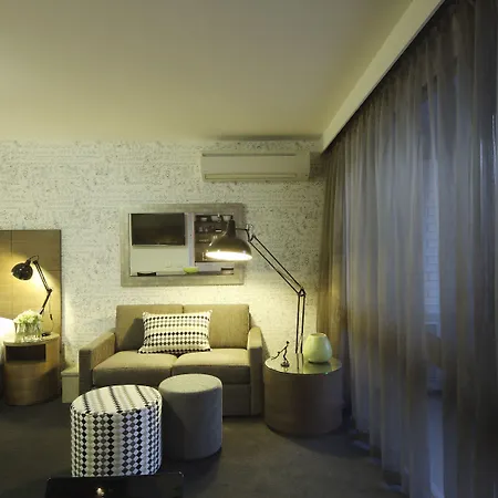 Aparthotel Punthill Spring Hill 5*