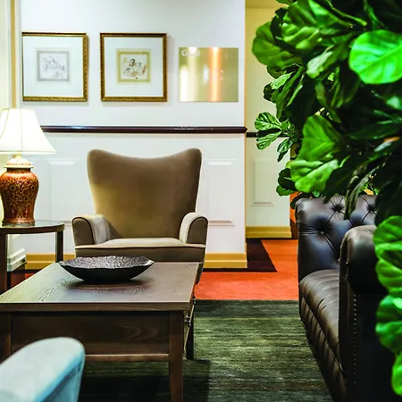 Aparthotel Adina Anzac Square 5*