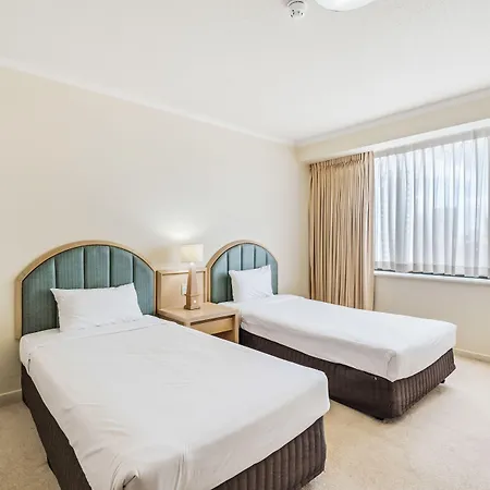Dockside Aparthotel 4*