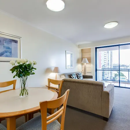 Aparthotel Dockside 4*